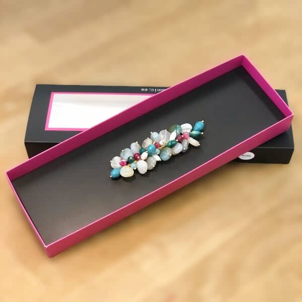 peineta para invitada fuxia y verdementa